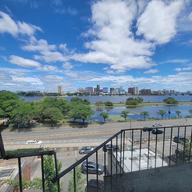 336 Beacon St - Photo 1