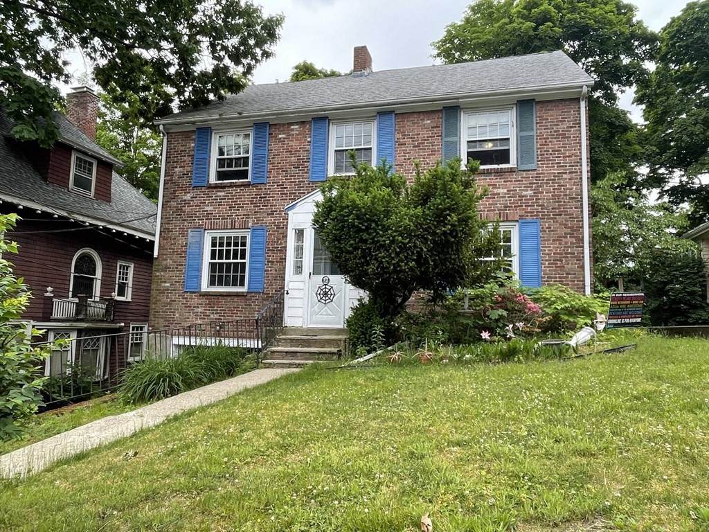 72 Summit Ave - Photo 1
