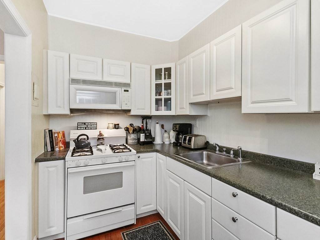 48 Walker Street - Photo 1