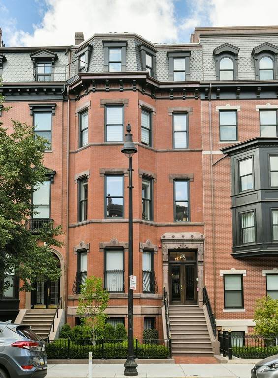 298 Beacon Street - Photo 1