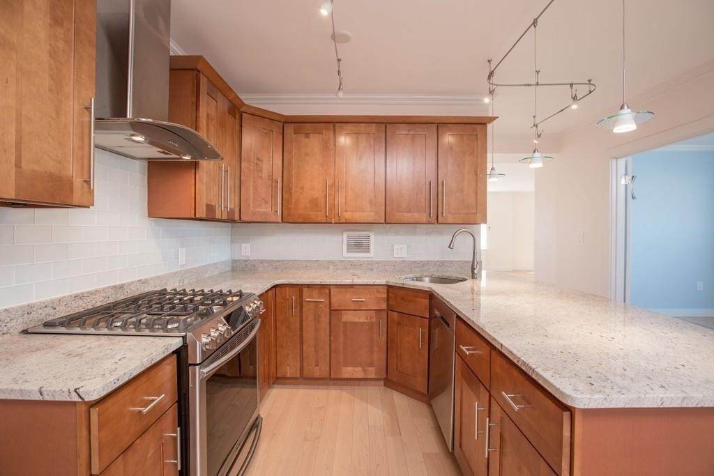 85 East India Row - Photo 1