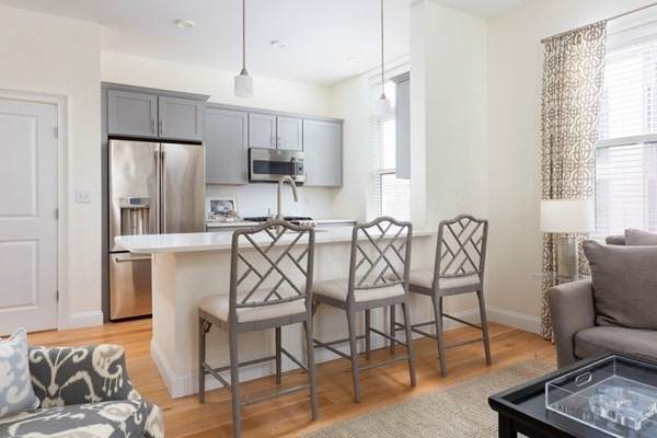 170 W. Broadway - Photo 1