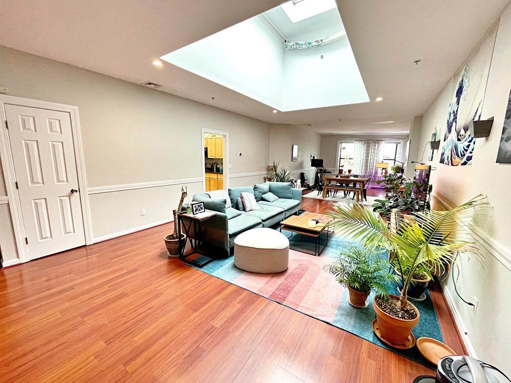 7 Central Sq - Photo 1