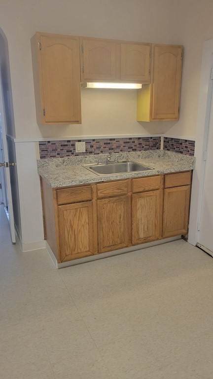 18 Fairview Ave - Photo 1