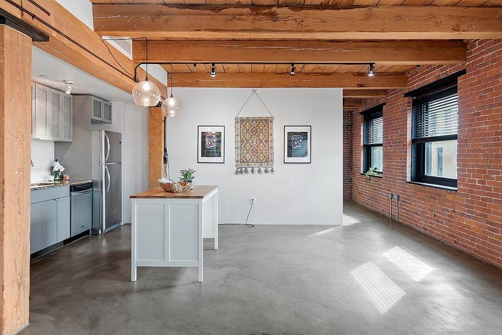 90 Wareham St - Photo 1