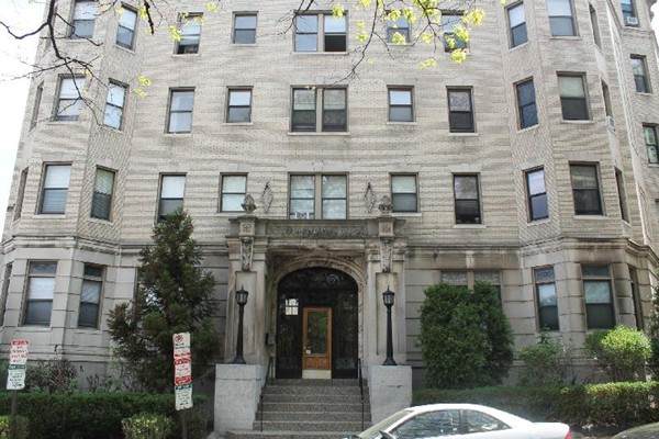 50 Charlesgate East - Photo 1