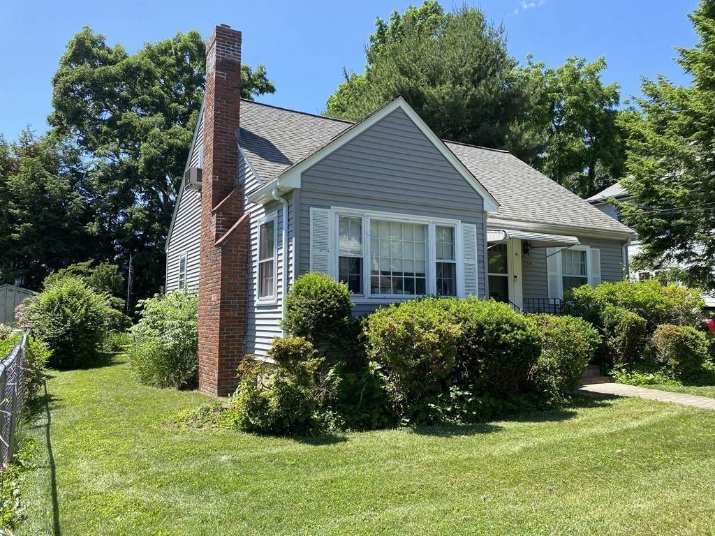 41 Greenwood Ave - Photo 1