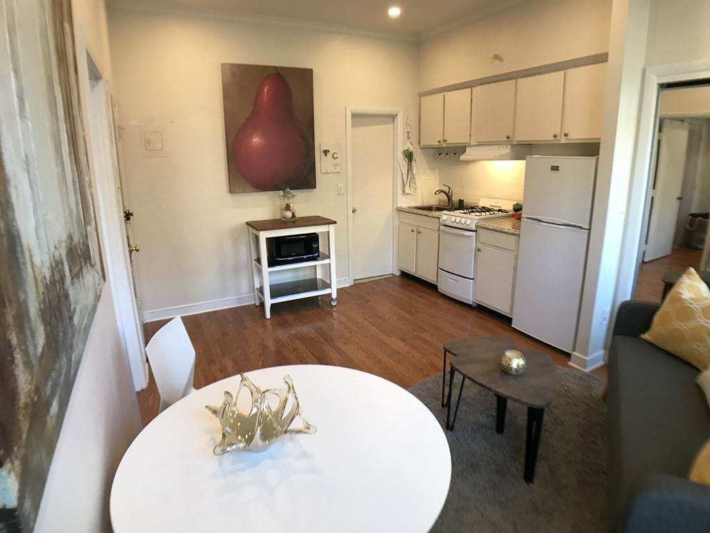 107 Chandler - Photo 1