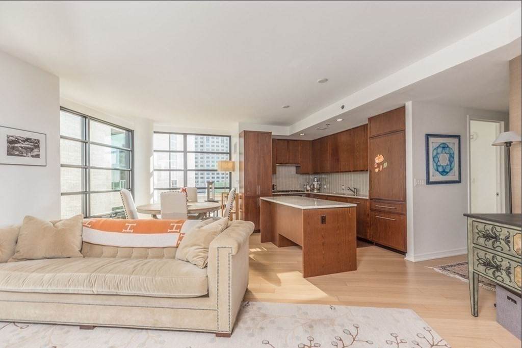 580 Washington St - Photo 1