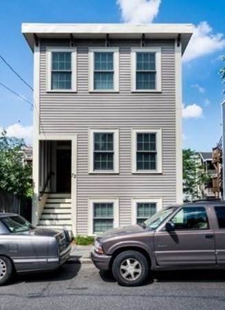 72 Baxter St - Photo 1