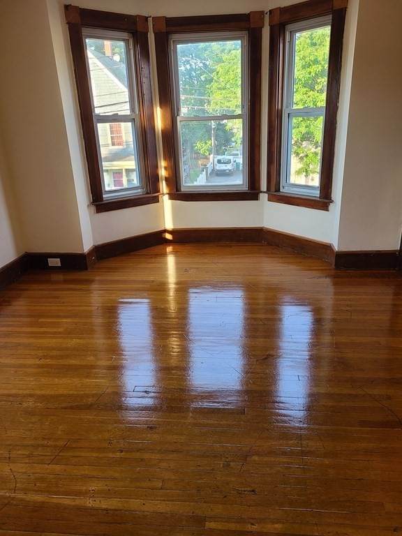 405 Chatham St - Photo 1