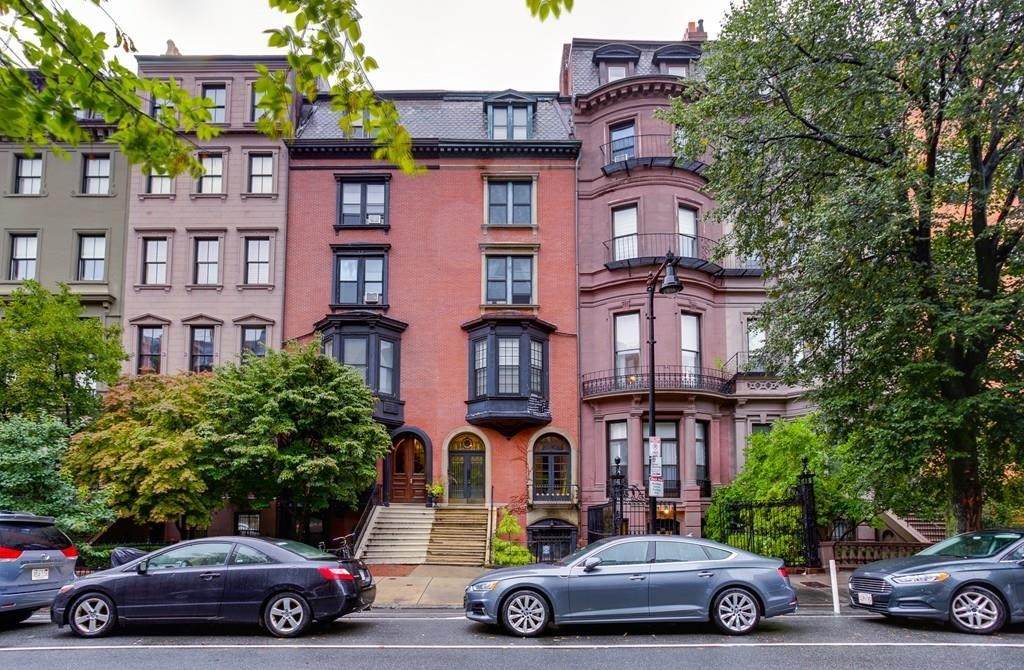 192 Beacon St - Photo 1