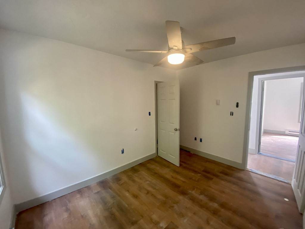 1091 S Main St - Photo 1