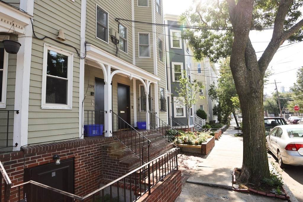 139 Erie Street - Photo 1