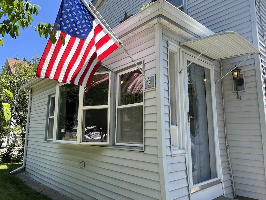 81 Otis Street - Photo 1