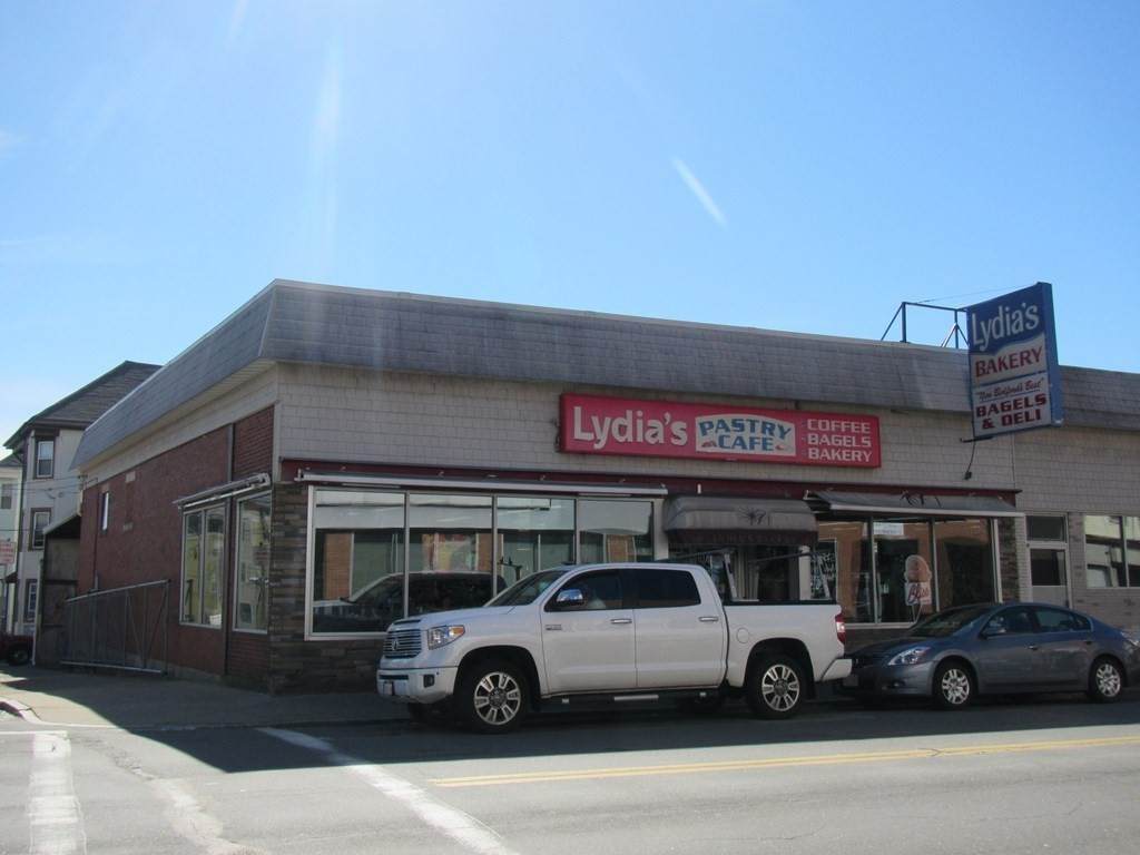 1656-1668 Acushnet Ave - Photo 1