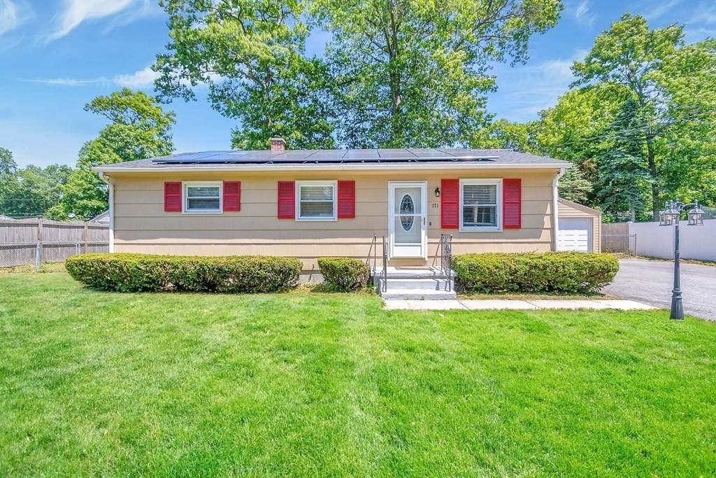 171 Newhouse St - Photo 1