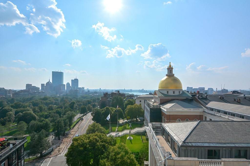 21 Beacon St - Photo 1