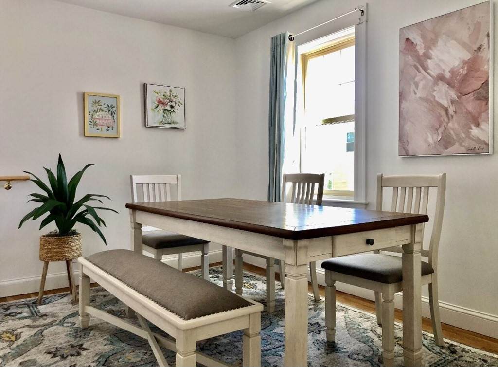 124 White St - Photo 1