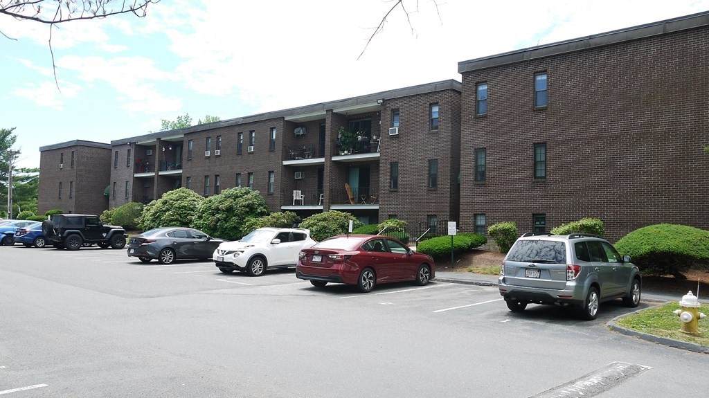 11 Riverside Ave - Photo 1
