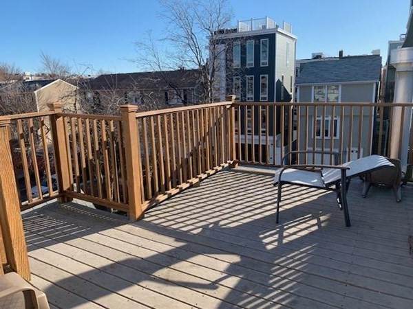 219 W 2nd - Photo 1