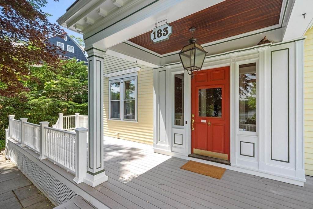 183 Lake Ave - Photo 1