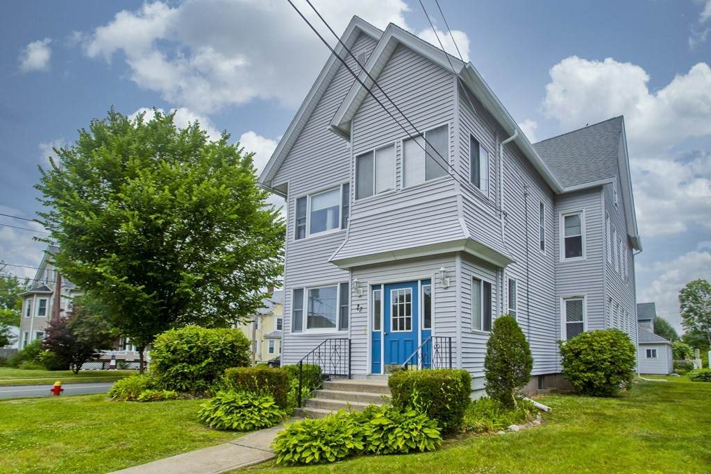 27 Otis St - Photo 1