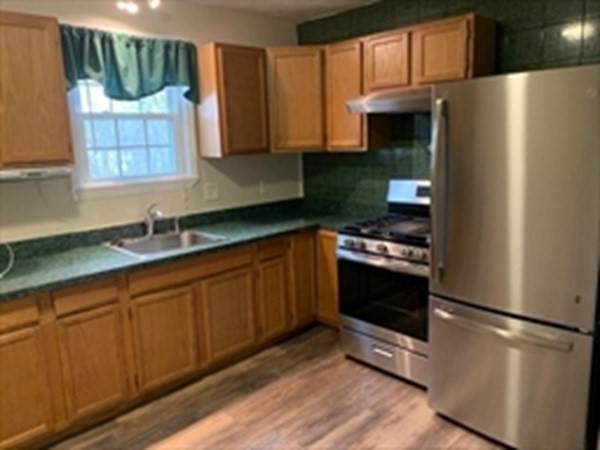 41 Davis Ave - Photo 1