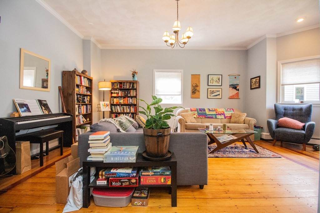 18 Davis Ave - Photo 1