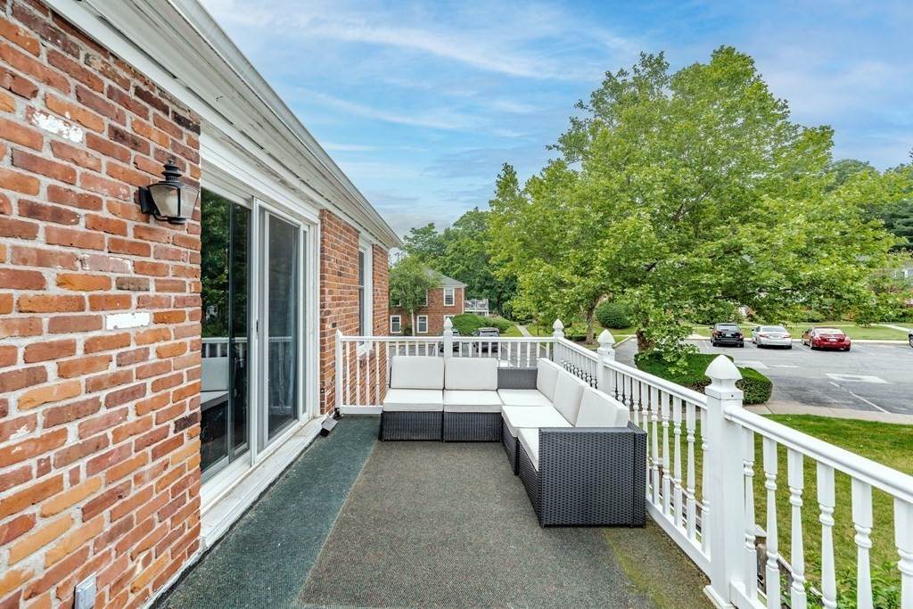 38 Yorktown Dr. - Photo 1