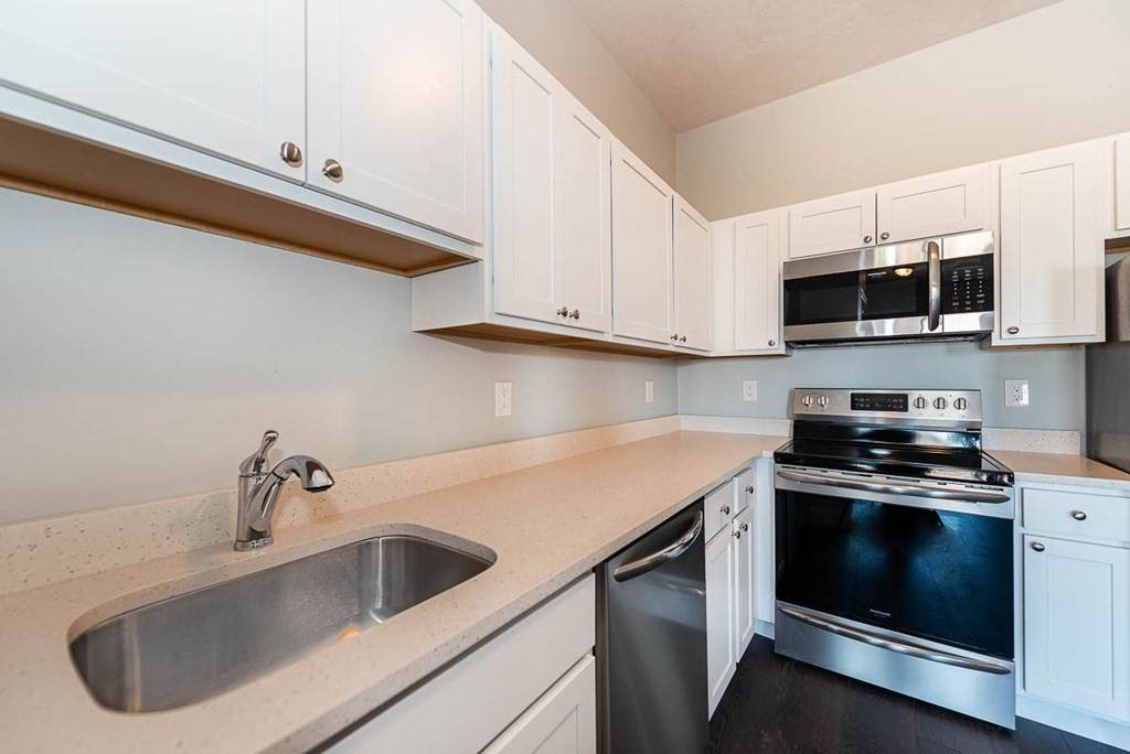 160 Main St. - Photo 1