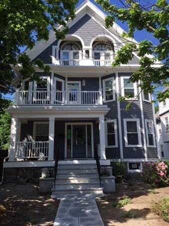 37 Bartlett Crescent - Photo 1