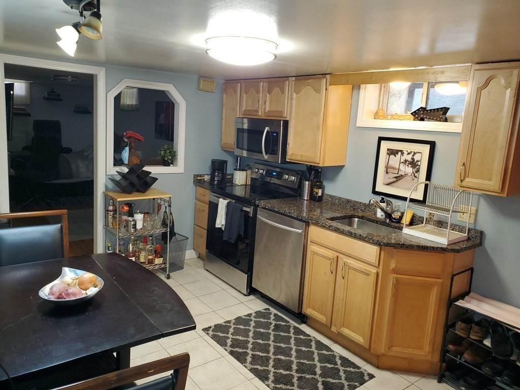 14 Monument St - Photo 1