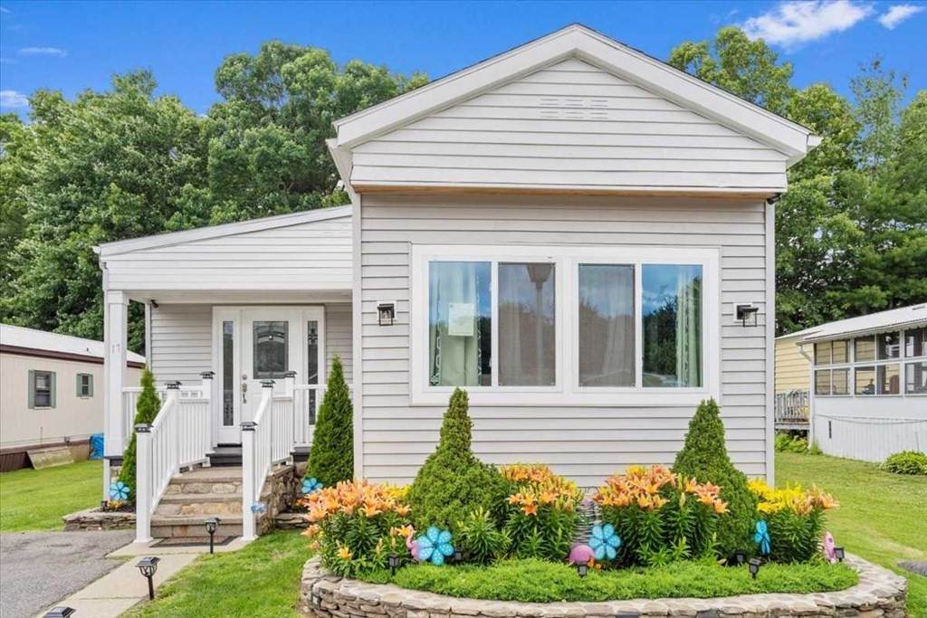 17 Tavitian Blvd. - Photo 1