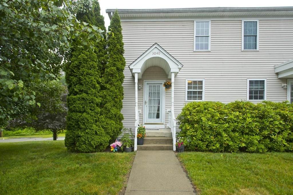 3040 Main St - Photo 1