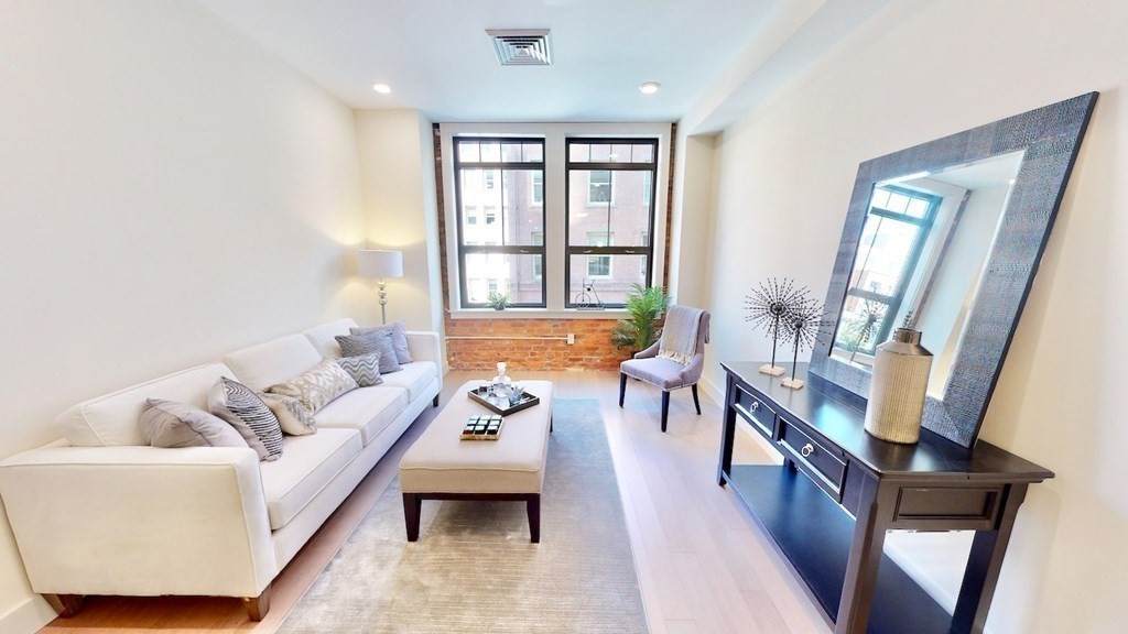 121 Portland Street - Photo 1