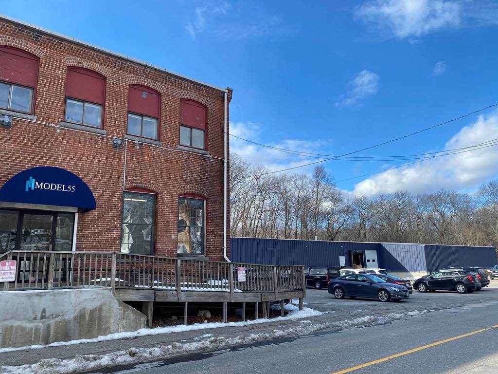 68 Tower St - Photo 1