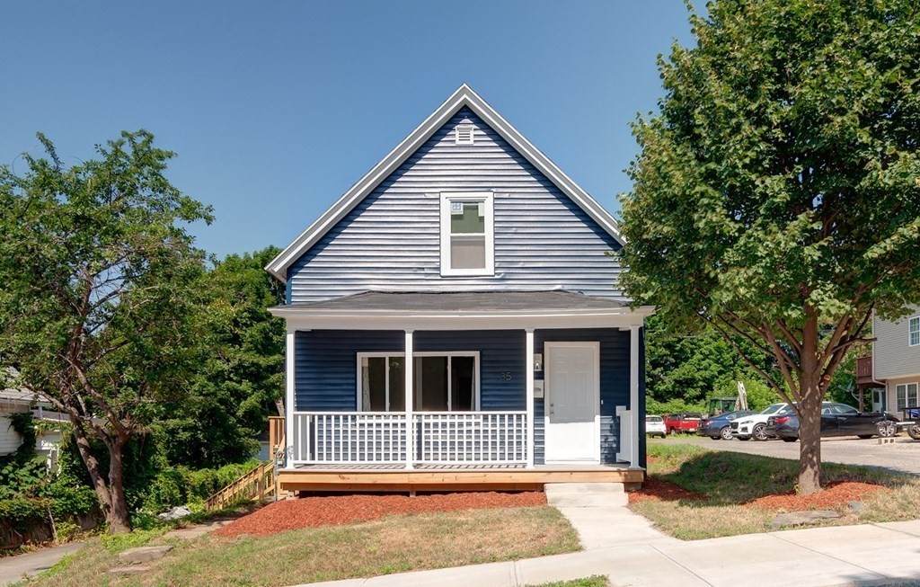 35 Orient St - Photo 1