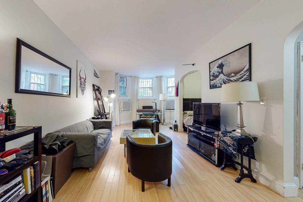 228 Commonwealth Ave - Photo 1