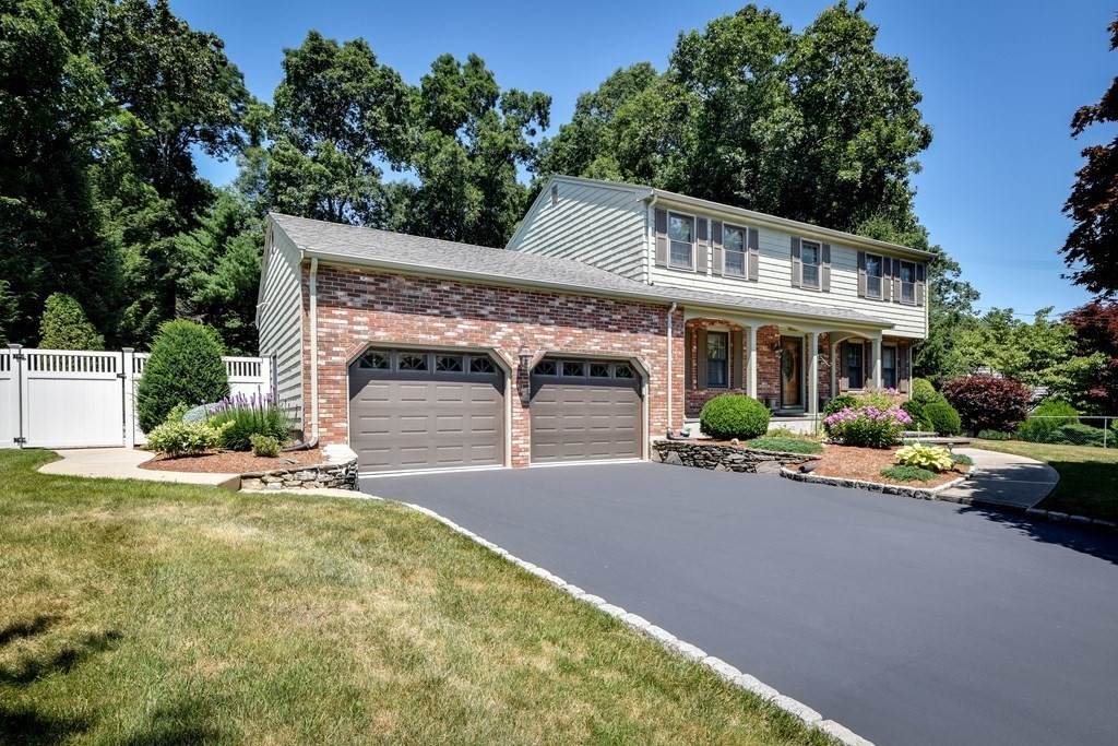19 Hickory Hill Lane - Photo 1