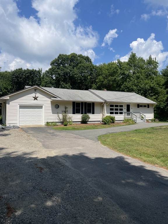 516 Hill St - Photo 1