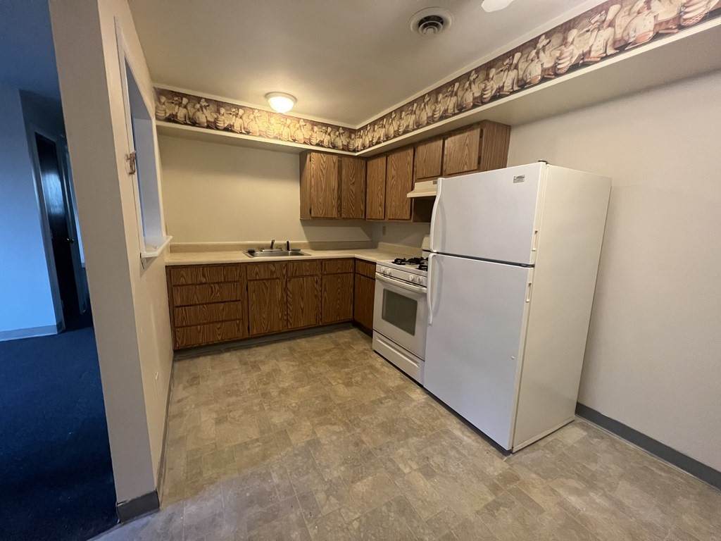 255 Danforth St. - Photo 1