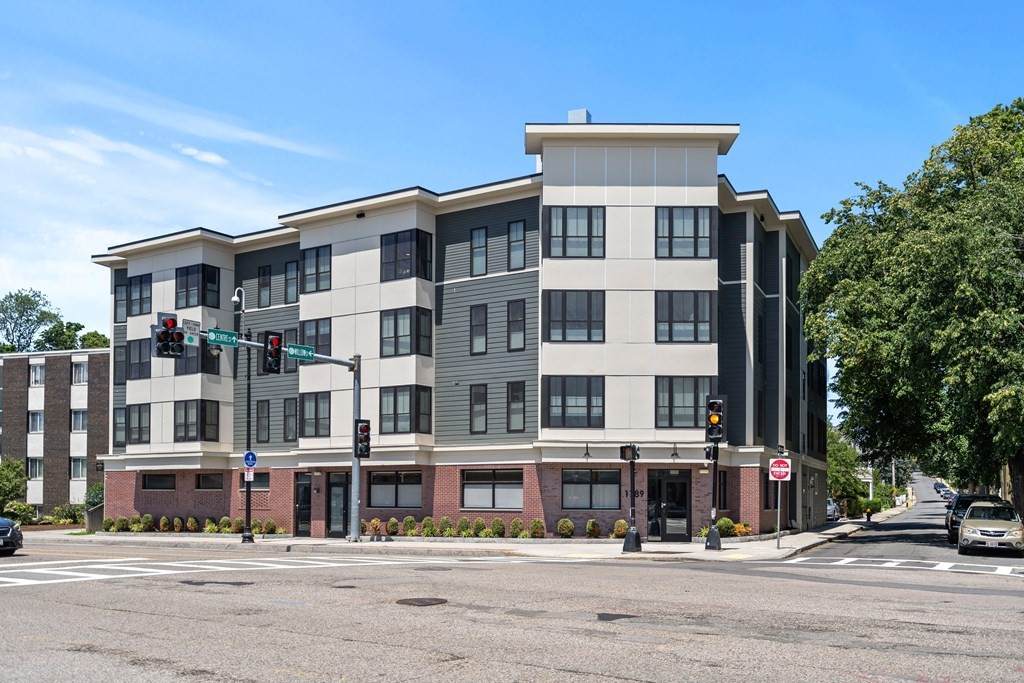 1789 Centre Street - Photo 1