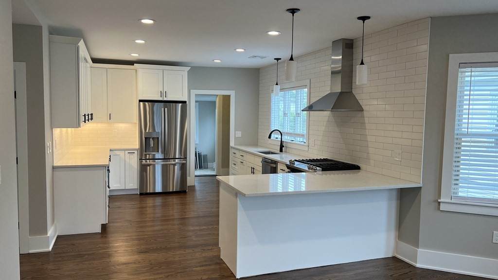 11 Hurlcroft Ave - Photo 1