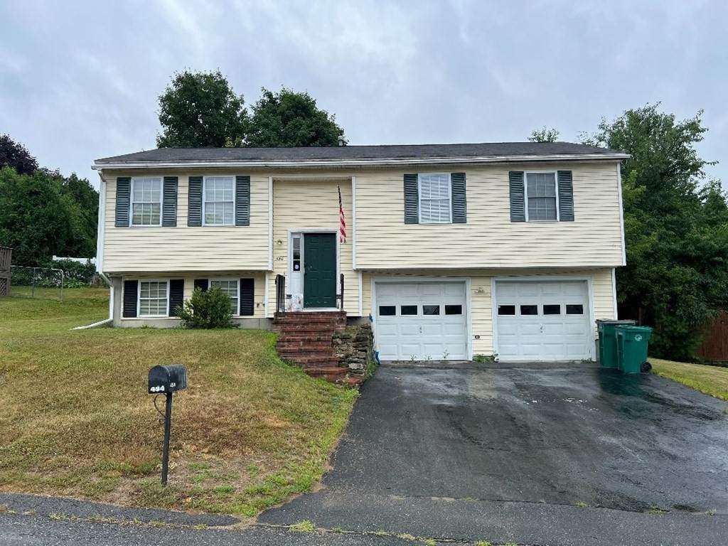 454 Daniels St - Photo 1