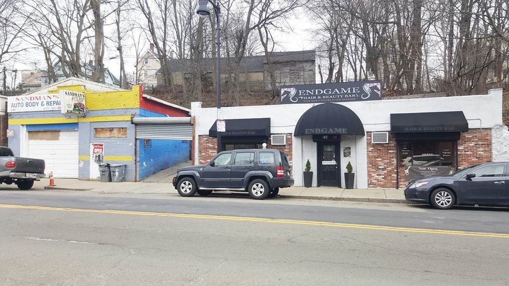 210-214 Washington Street - Photo 1