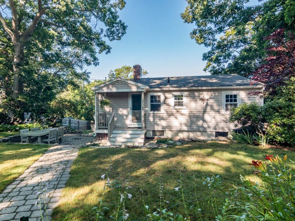 4 Poole's Terrace - Photo 1