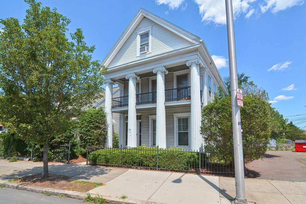410 Ferry St - Photo 1