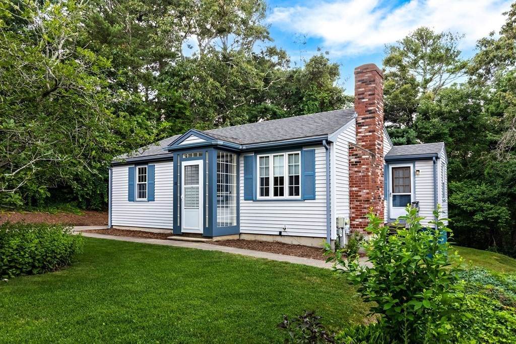 18 Tanglewood Drive - Photo 1