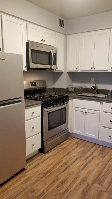 17 Bowdoin Street - Photo 1